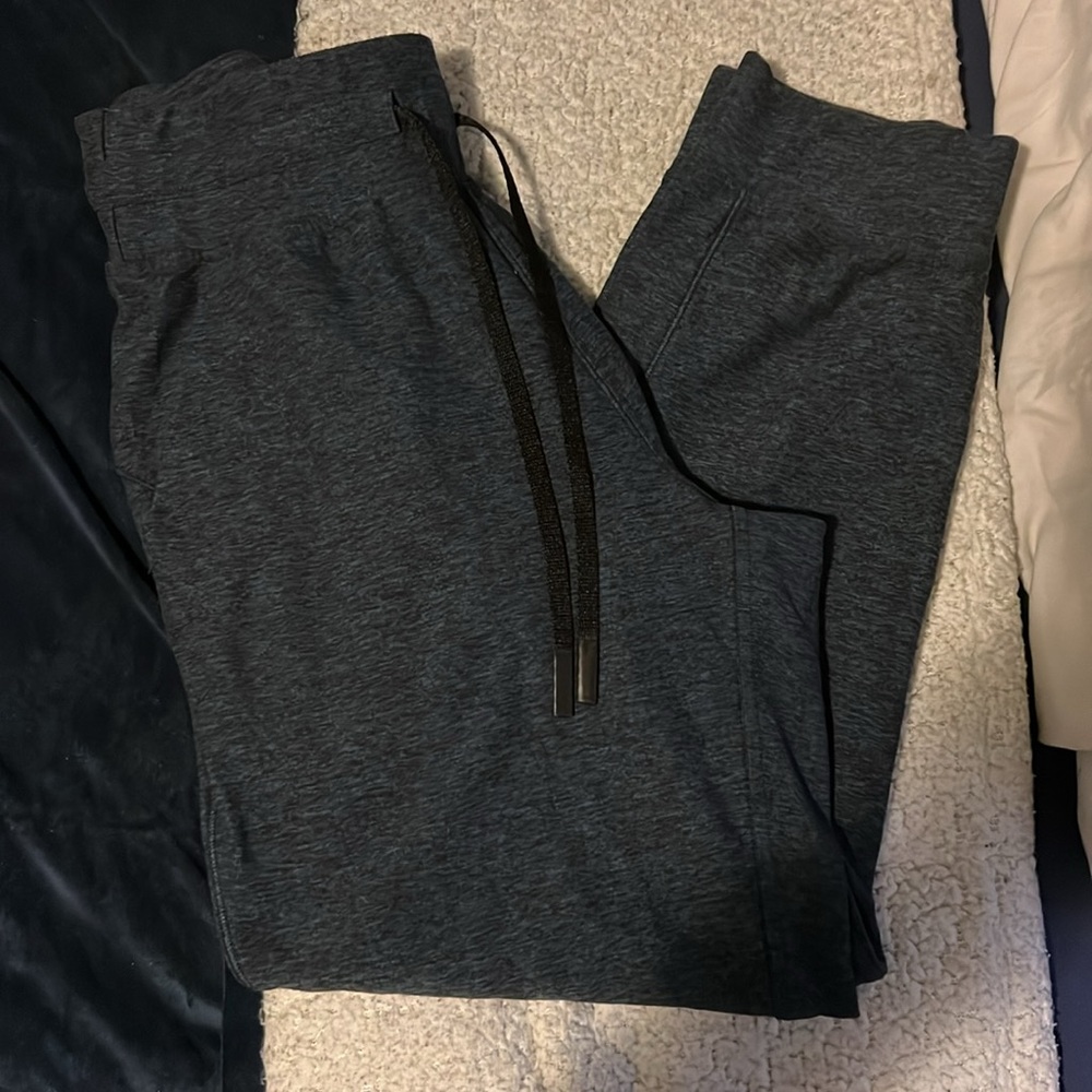 Lululemon Ready to Rulu Jogger Crop- size 6 - Picture 4 of 8